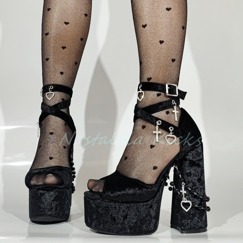 Gothic Black Velvet Platform H - Peep Toe Heels avis et prix
