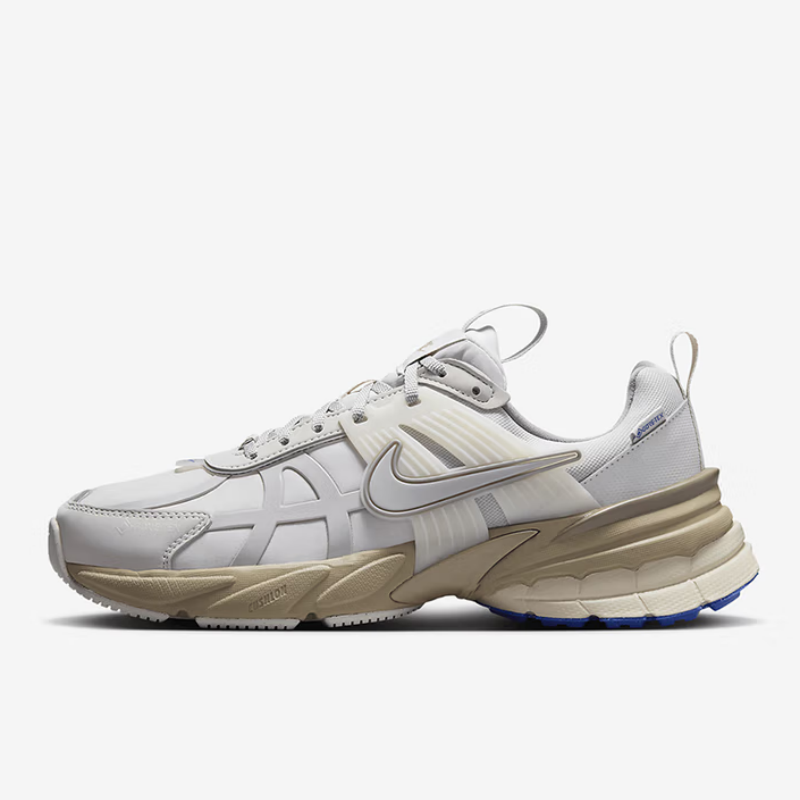 Nike's New Thick-Soled Dual-De - Women Shoes Must Have avis et prix